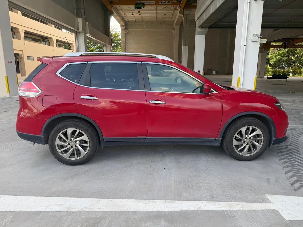NISSAN X-TRAIL 2.0 CVT 4WD 7-seater