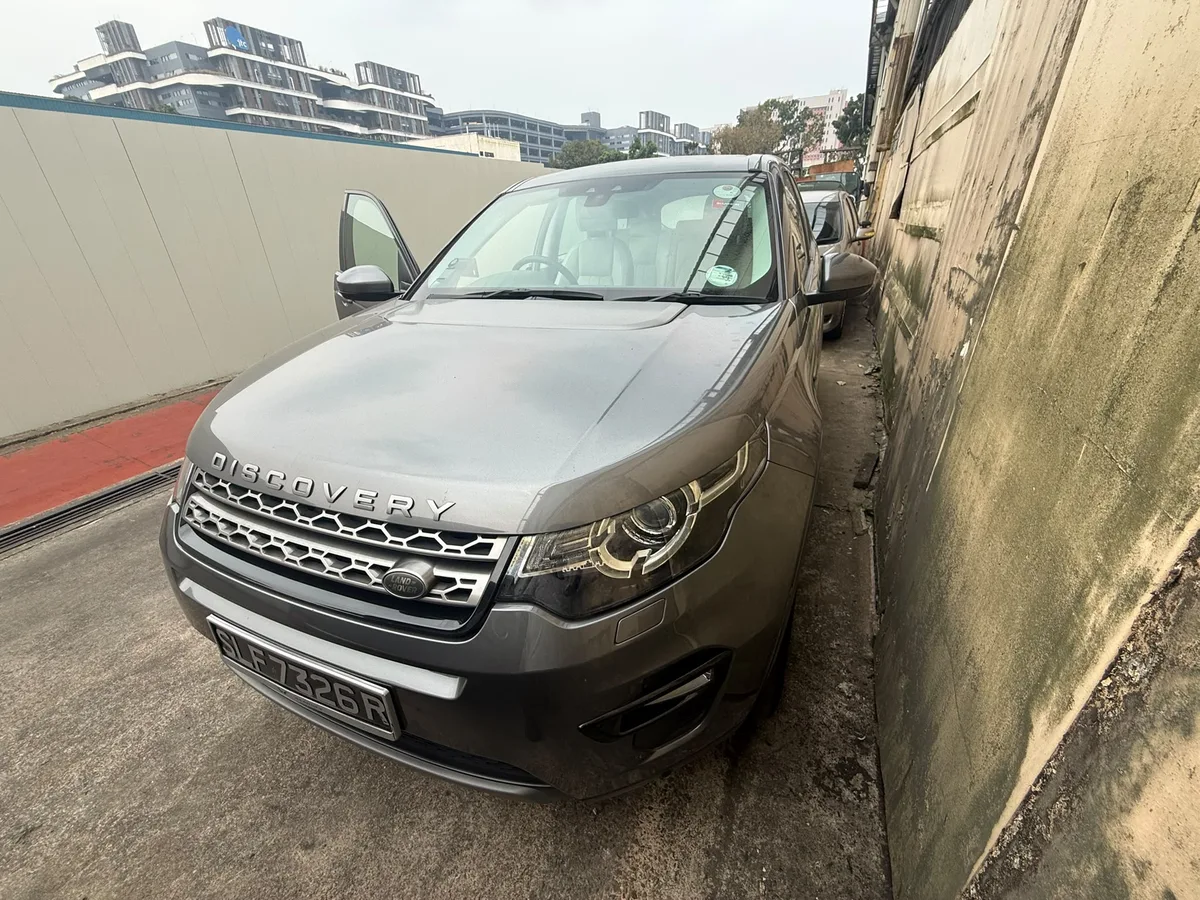 LAND ROVER DISCOVERY SPORT 2.0 Si4 SE 7-seater